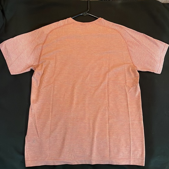 Lululemon Metal Vent Tech Short Sleeve - Picture 6 of 7